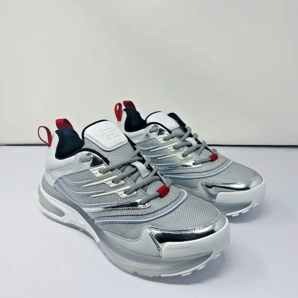 Mens Givenchy "Giv 1" Leather Signature Sneakers Silvery - Picture 2 of 7